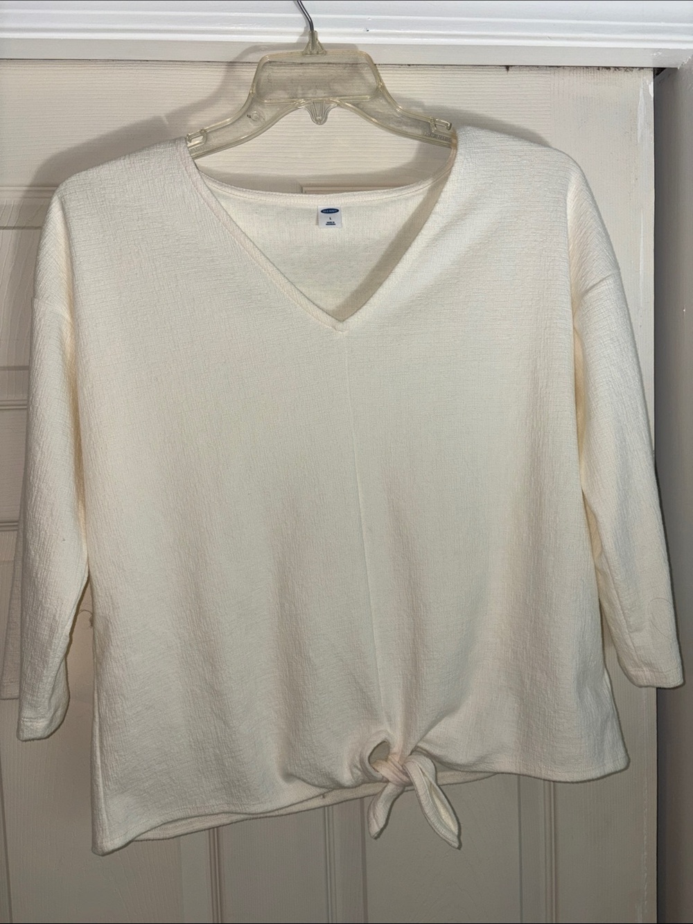 Old Navy Cream Knit V-Neck Top with 3/4” sleeves